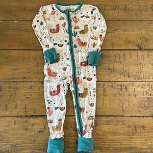 Little Sleepies: Llama Love. Size 18-24 Month Zippy